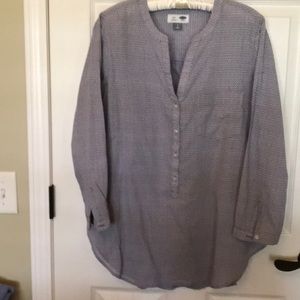 Old Navy Tunic length blouse